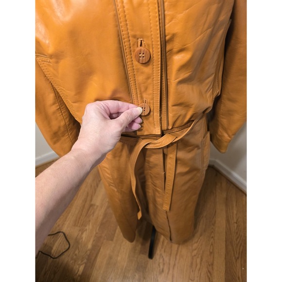 Vintage Suburban Heritage Belted Leather Trench Coat Women's Size 8 1970's Vibes - Picture 3 of 16